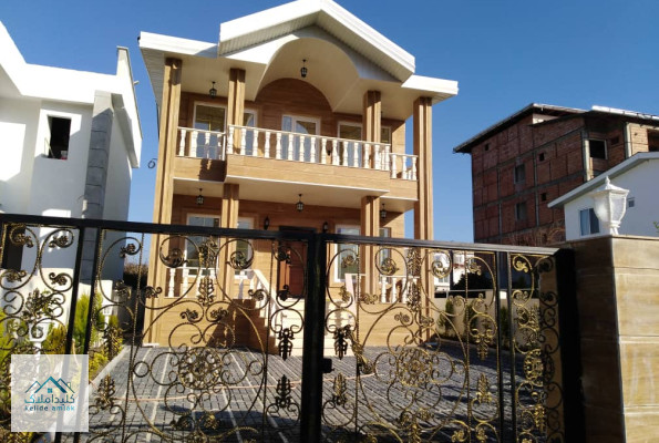 فروش خانه ویلا  260 متری در نوشهر