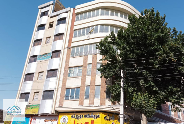 فروش آپارتمان اداری 120 متری بر خ اصلی محمدشهر
